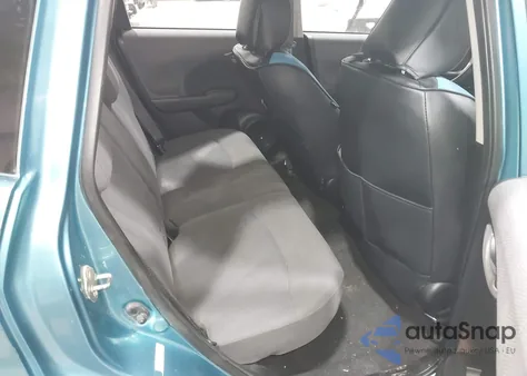 2013 Honda Fit z USA, uszkodzony, nr VIN JHMGE8G39DC023861